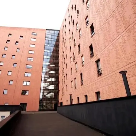 Big Near Old Town With Balcony + Parking Lille