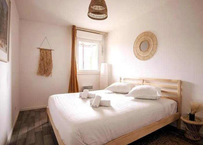 Big Near Old Town With Balcony + Parking Lille