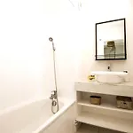 Big Near Old Town With Balcony + Parking Lila